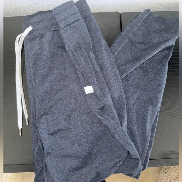 Vuori Performance Joggers - Midnight Heather - Picture 6 of 12